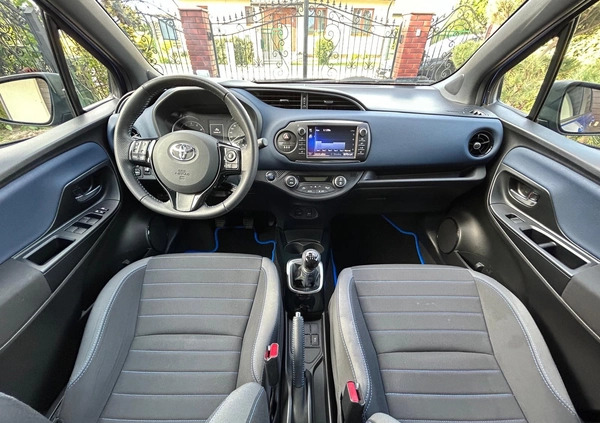 Toyota Yaris cena 58900 przebieg: 39000, rok produkcji 2018 z Sierpc małe 742